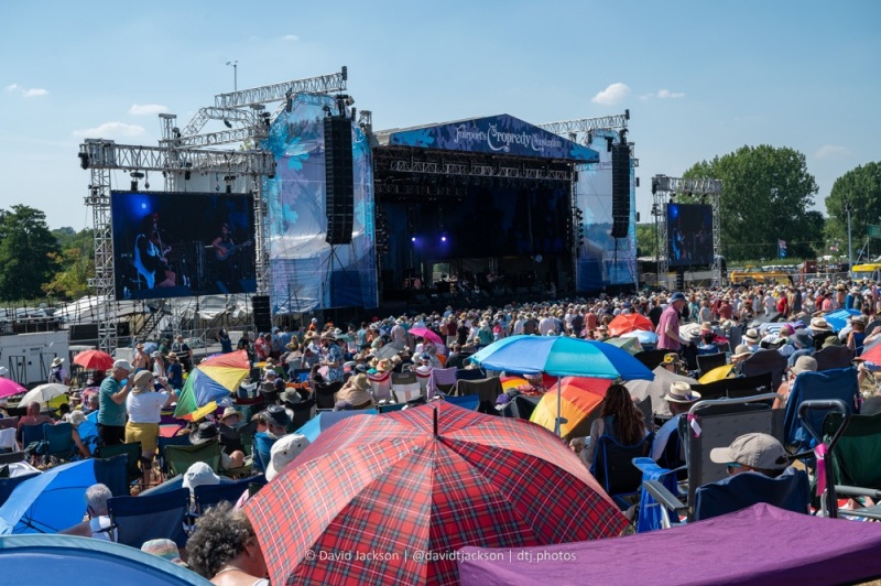 Fans at Cropredy Convention