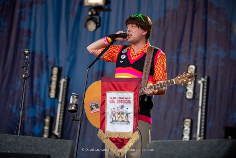 The Bar Steward Songs of Val Doonican performing at Cropredy Convention, Saturday, August 13, 2022. Photo by David Jackson.