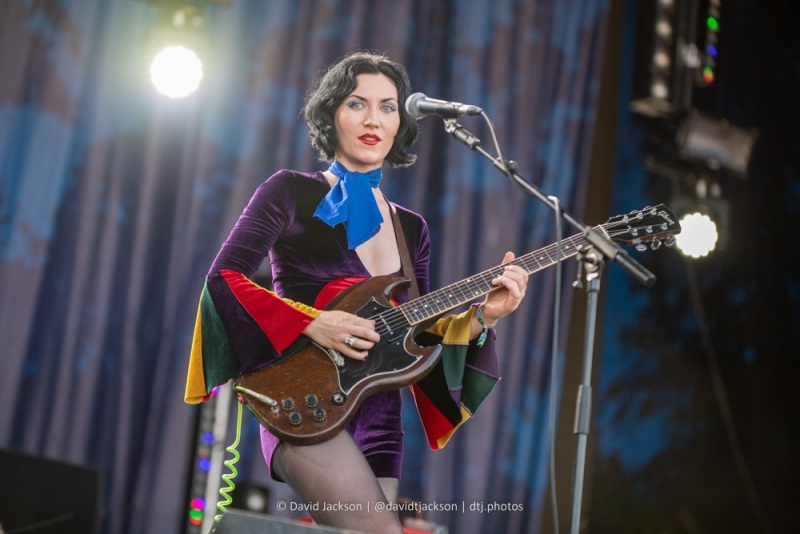 Rosalie Cunningham and band performing at Cropredy Convention, Saturday, August 13, 2022. Photo by David Jackson.