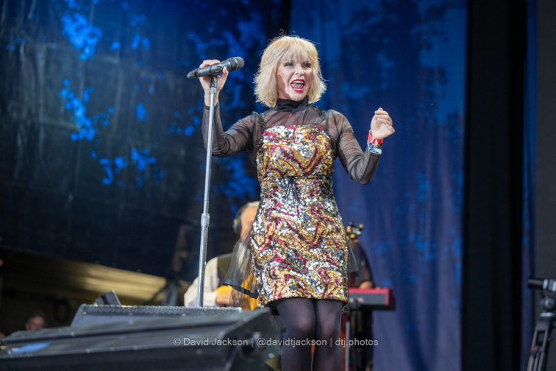 Toyah Willcox & Robert Fripp performing on the opening day of Cropredy Convention 2023. Photo by David Jackson.
