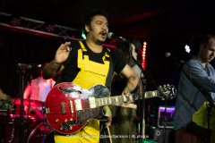 Daffodils on stage at The Black Prince in Northampton on Thursday, August 28, 2025. Photo by David Jackson.