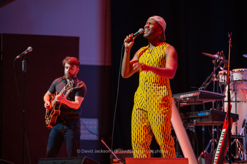Azu Yeche on stage at the Town Hall in Birmingham on Sunday, April 14, 2023. Photo by David Jackson.