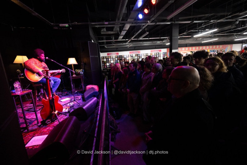 Michael Kiwanuka on stage at the HMV Vault in Birmingham on Saturday, November 23, during an in-store performance to promote his new album. Photo by David Jackson.