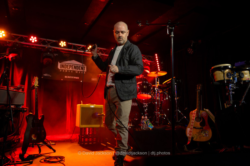 Steve Mason on stage at The Black Prince in Northampton on Sunday, February 5, 2024. Photo by David Jackson.