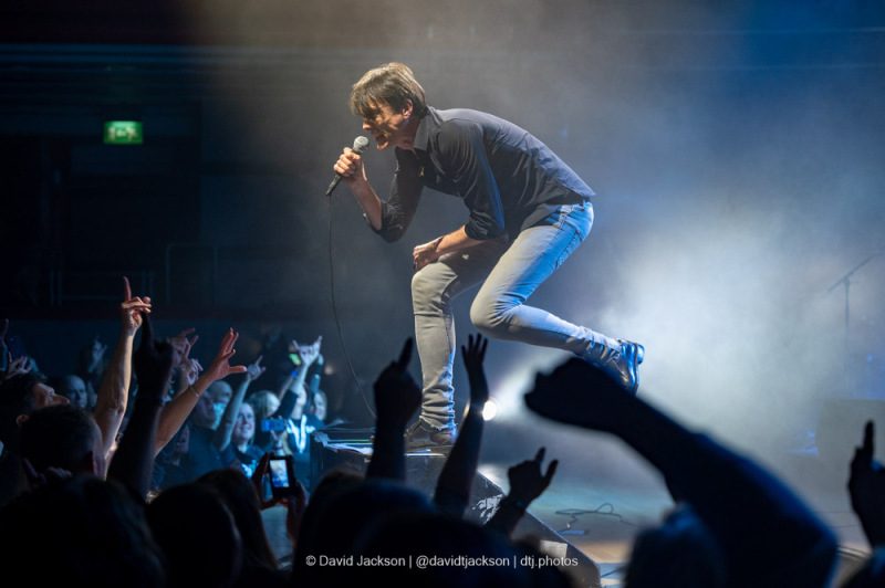 Suede on stage at the Symphony Hall in Birmingham, on Tuesday, March 21, 2023. Photo by David Jackson.