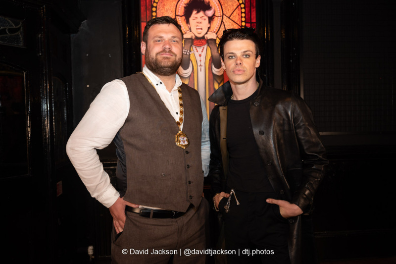 Yungblud with Milton Keynes Mayor James Lancaster at the Craufurd Arms in Milton Keynes on Tuesday, May 27. Photo by David Jackson.